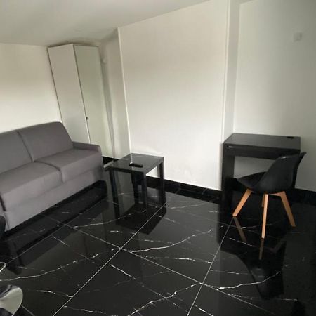 Bella Vita - Studio Tout Equipe - Tv Netflix - Centre Ville 100M- Gare 50M - Basilique 200M Lisieux Eksteriør bilde