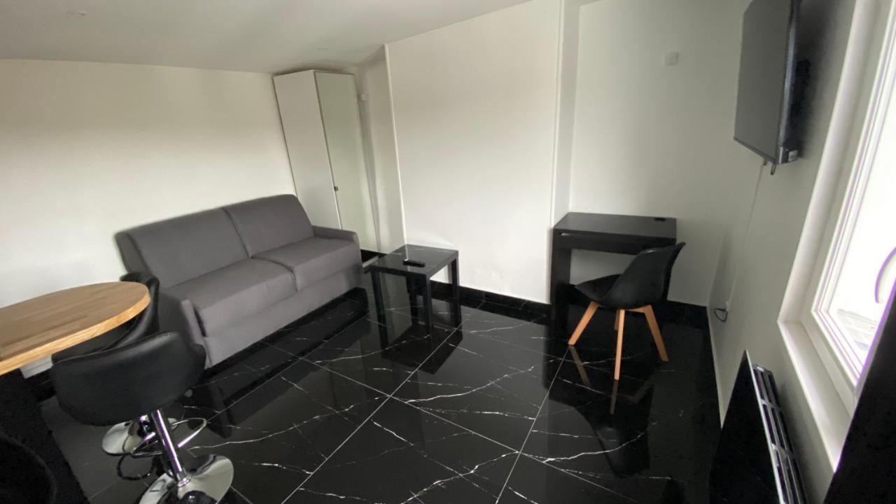 Bella Vita - Studio Tout Equipe - Tv Netflix - Centre Ville 100M- Gare 50M - Basilique 200M Lisieux Eksteriør bilde